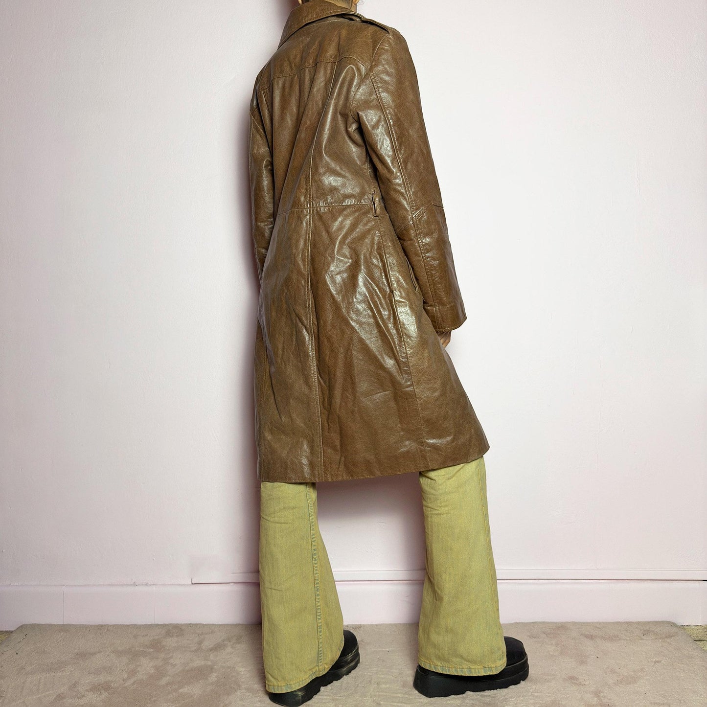 Vintage Y2K Long Brown Leather Belted Coat – Size L