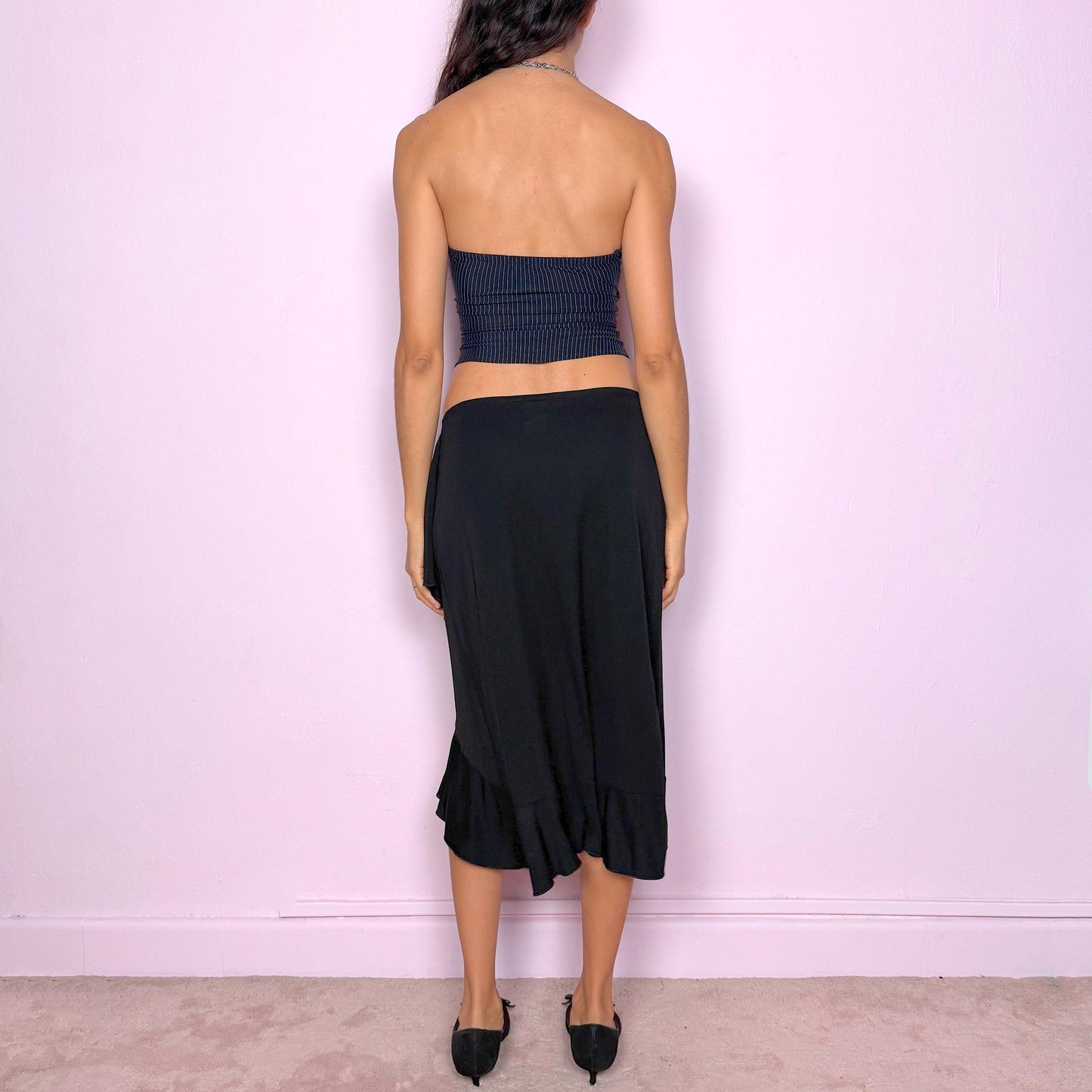 Vintage Black Ruffle Skirt, Tulip Hem Midi 90s 2000s – Size M