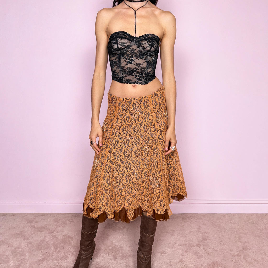 Vintage 2000s romantic fairycore orange brown lace midi skirt with a layered flared silhouette and soft ruffle hem. Features delicate white beaded details throughout and a side zip closure, no stretch. Can be worn high waisted for size M or mid to low rise for XS/S. Perfect for spring summer events. Great vintage condition.