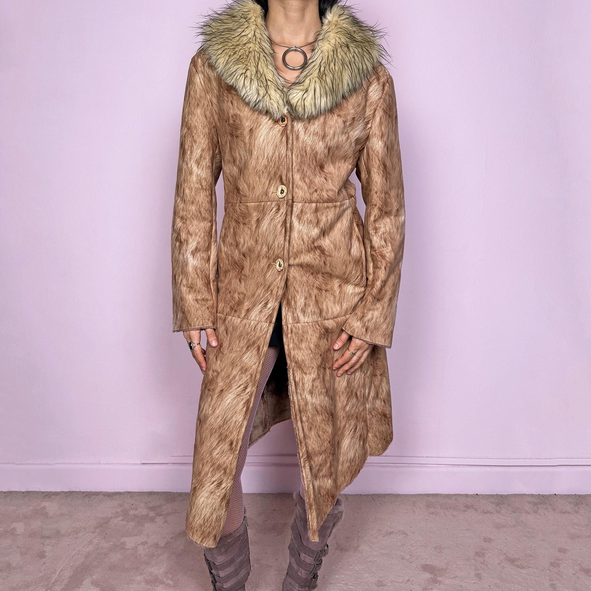 Penny Lane–inspired vintage 2000s long brown and beige faux fur coat with button closure, fur-print pattern, soft faux fur collar and pockets. Unique bold statement piece with no stretch, ideal for festivals, events, or winter parties. Excellent vintage condition.