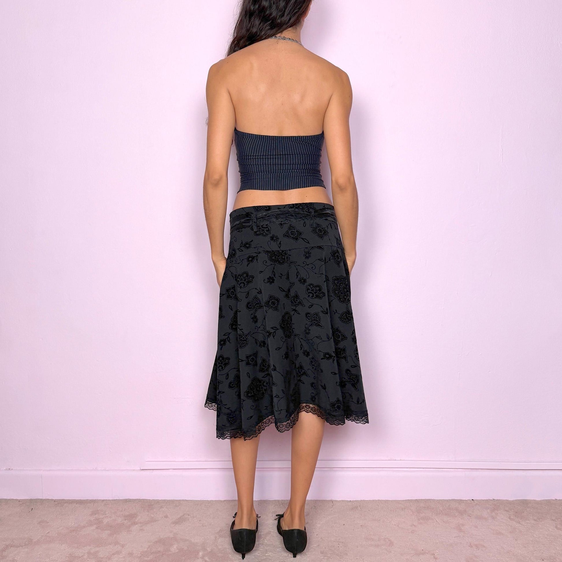 Vintage Y2K Black Jacquard Skirt, Floral Velvet Lace Trim Midi 2000s – Size M