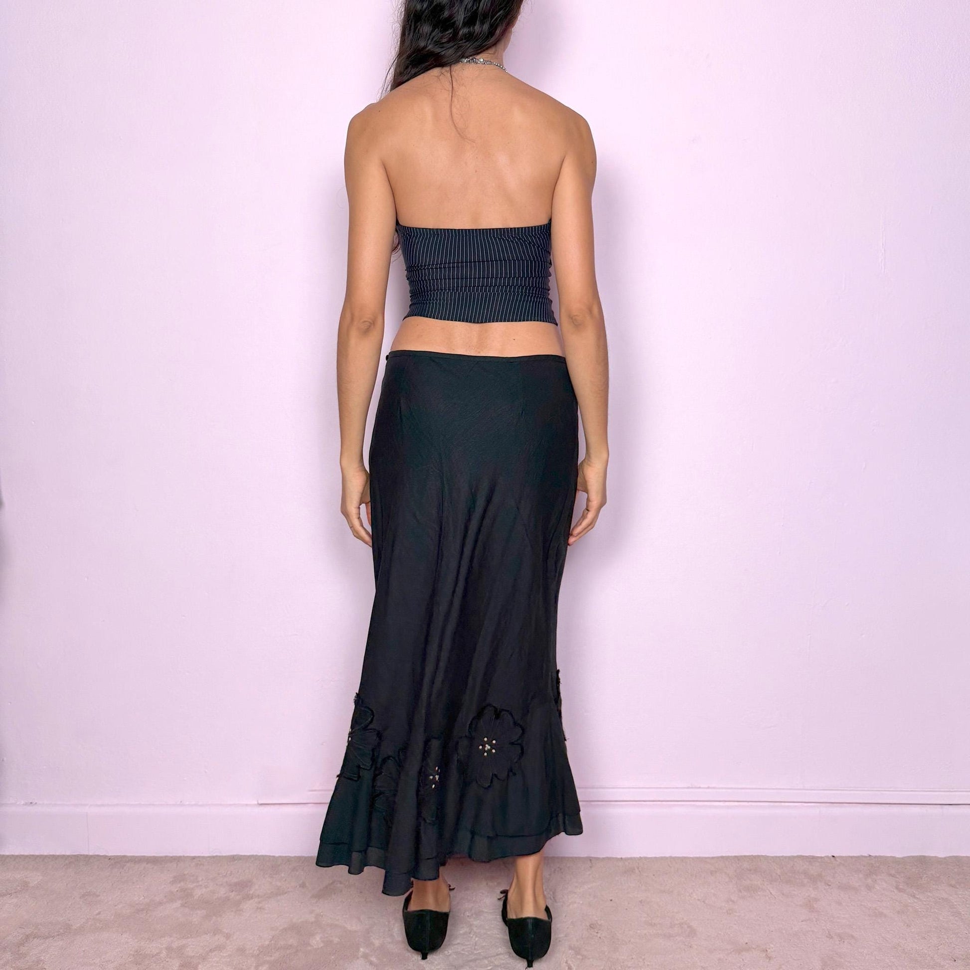 Vintage Y2K Black Linen Skirt, Floral Appliqué Flared Midi 2000s – Size M