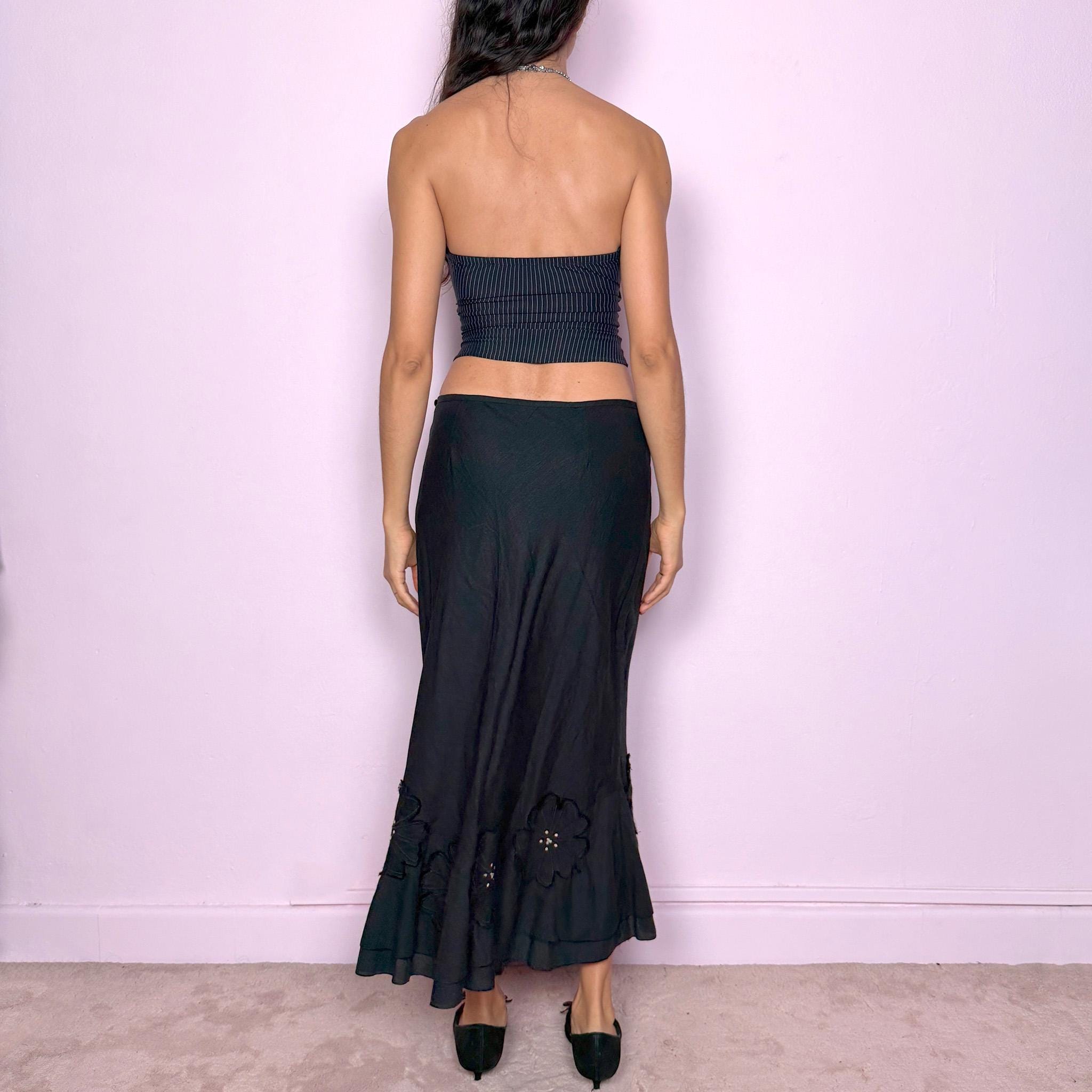 Vintage Y2K Black Linen Skirt, Floral Appliqué Flared Midi 2000s – Size M