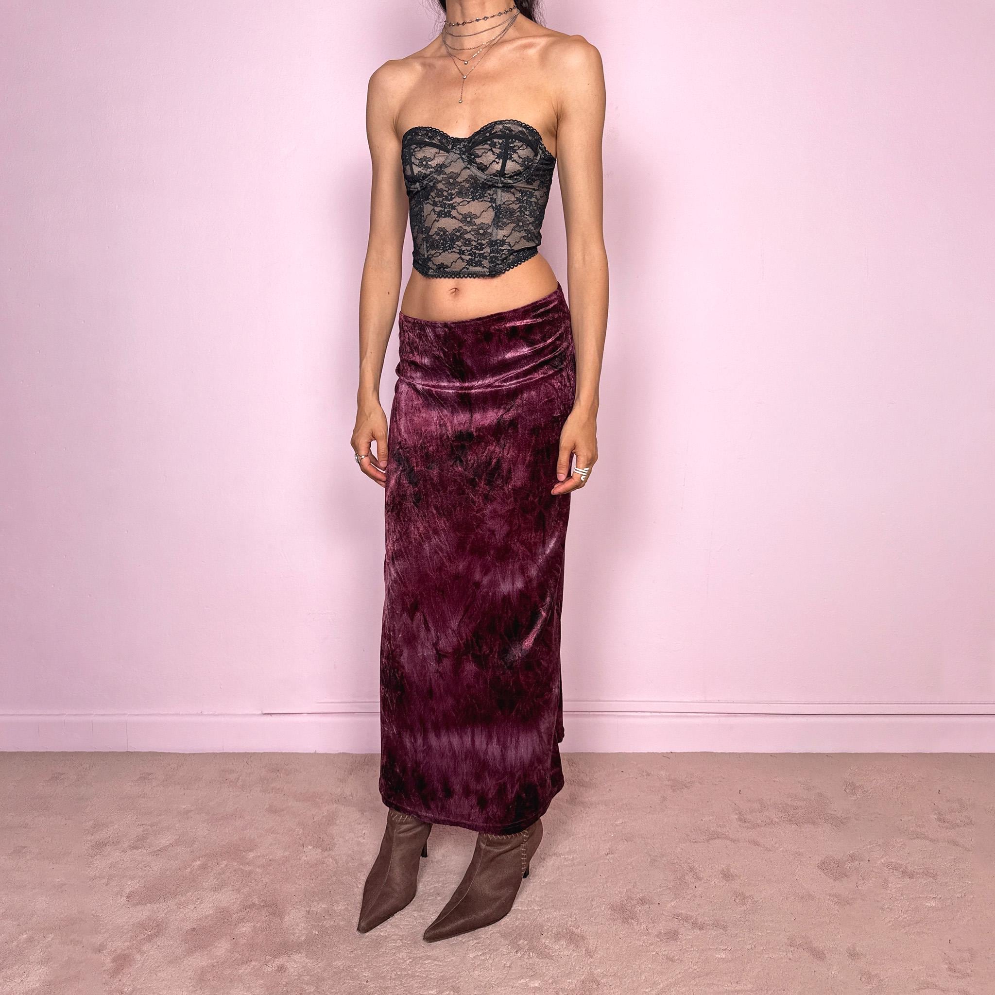 Whimsical boho fairy vintage 90s A-line midi skirt in a purple-plum shade, featuring tie-dye crushed velvet, a stretchy elastic waist, and a flowy fit. A maximalist, bold statement piece. Can be worn mid-rise for size S or lower on the hips for sizes XS and S. Great vintage condition.